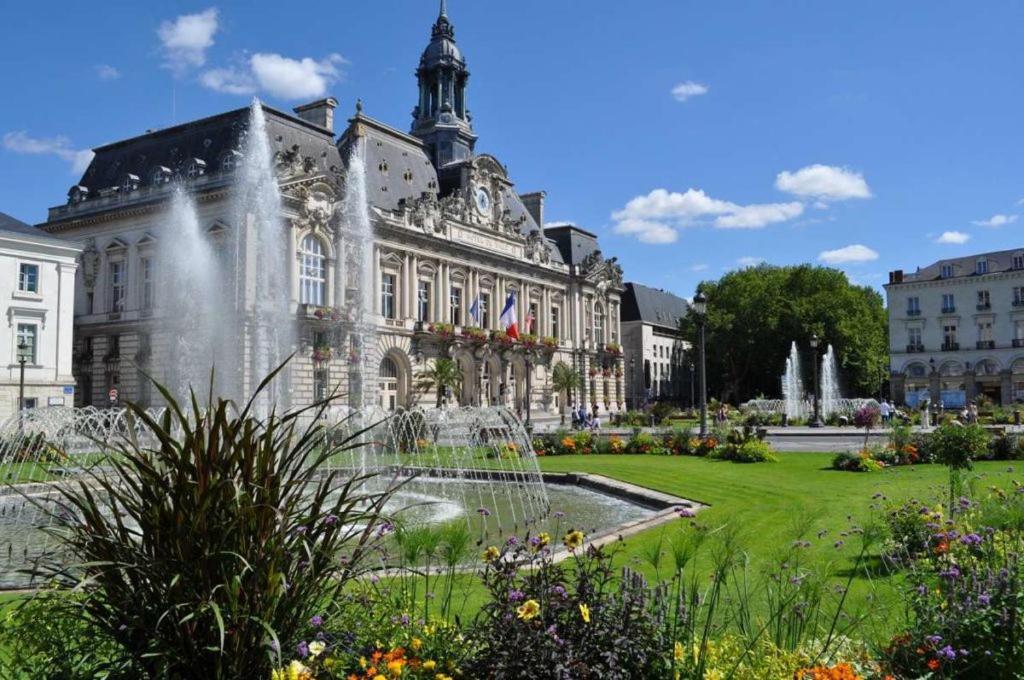 Apartamento Le Balzac / Colbert - Bord De Loire Tours Exterior foto